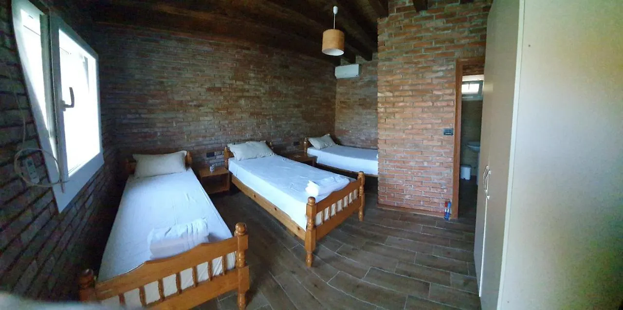 Borealis Guest House Koman